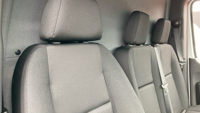 Mercedes-Benz Sprinter E314 L2 Electric Rwd 100kW 81kWh Pro Van Auto